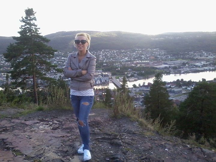 iza099  (iza099), drammen, kolno