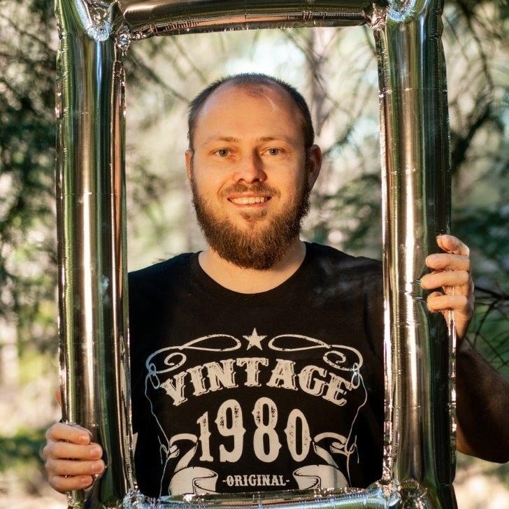 Krzysztof B. (kbe), Sotra