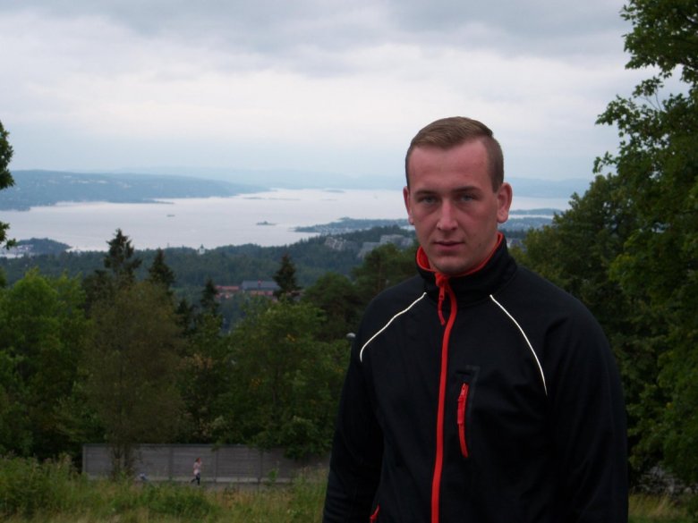 Tomek2009210  (Tomek2009210)