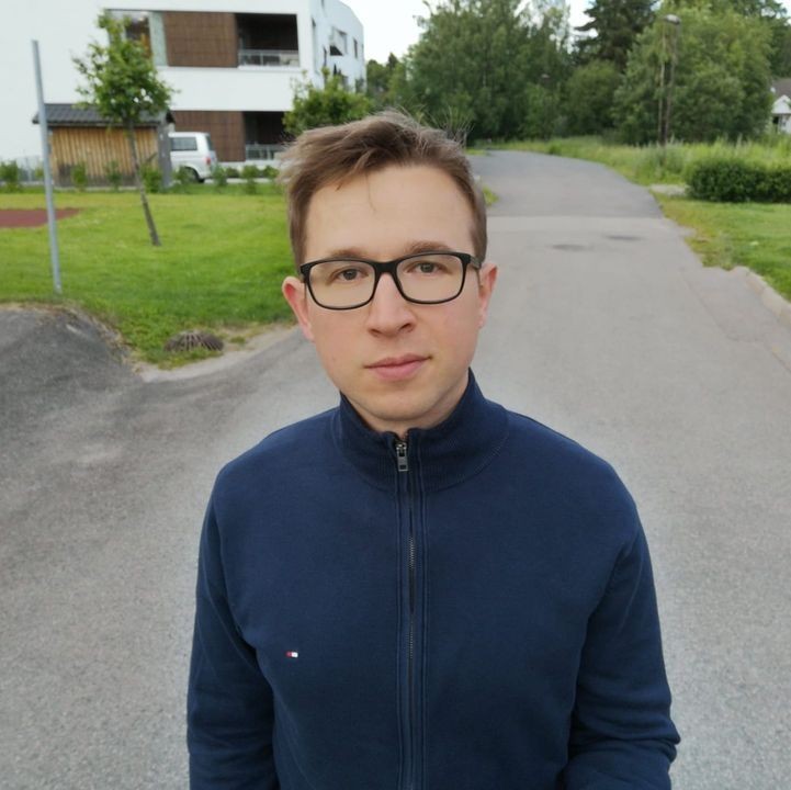 Paweł Rozlazły (PawelRozlazly)