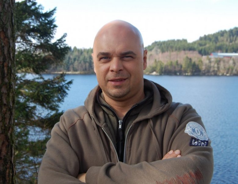Waclaw Szpakowski (Vacek), Bergen, Legnica