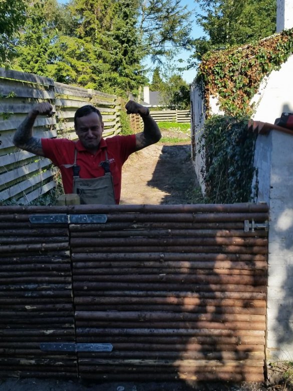 Dariusz Urbanski  (Dariusz Urbanski)