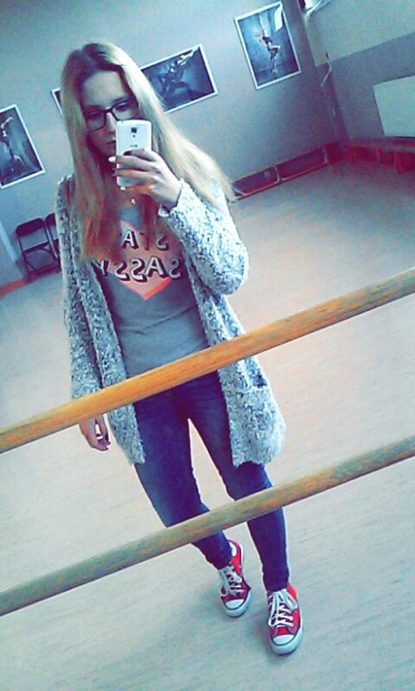 faustysiaxoxo  (faustysiaxoxo)