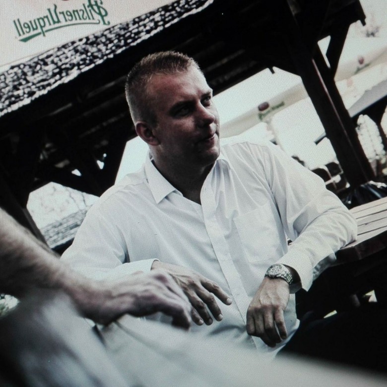 Tomek Pawlikowski (TomekPawlikowski), Przemiarowo