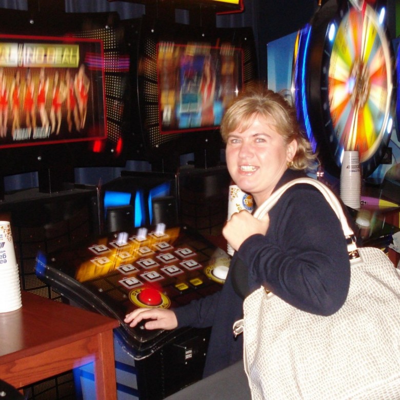 Izabela Dołęga (IzabelaDolega), Oslo, Warszawa