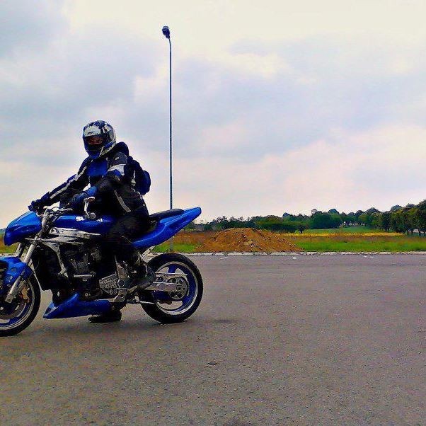 Krzysztof Nieduzak (KrzysztofNieduzak)