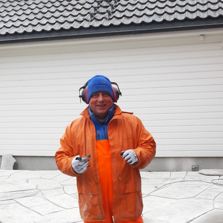 Piotr133  (Piotr133)