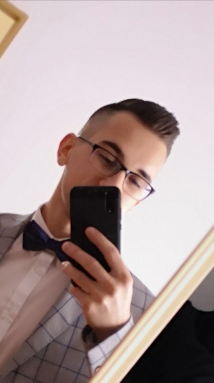 Jakub Adamski (8hugzz), Oslo, Dębica 