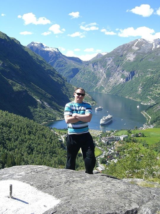 Paweł Terlikowski (PawelTerlikowski), Police