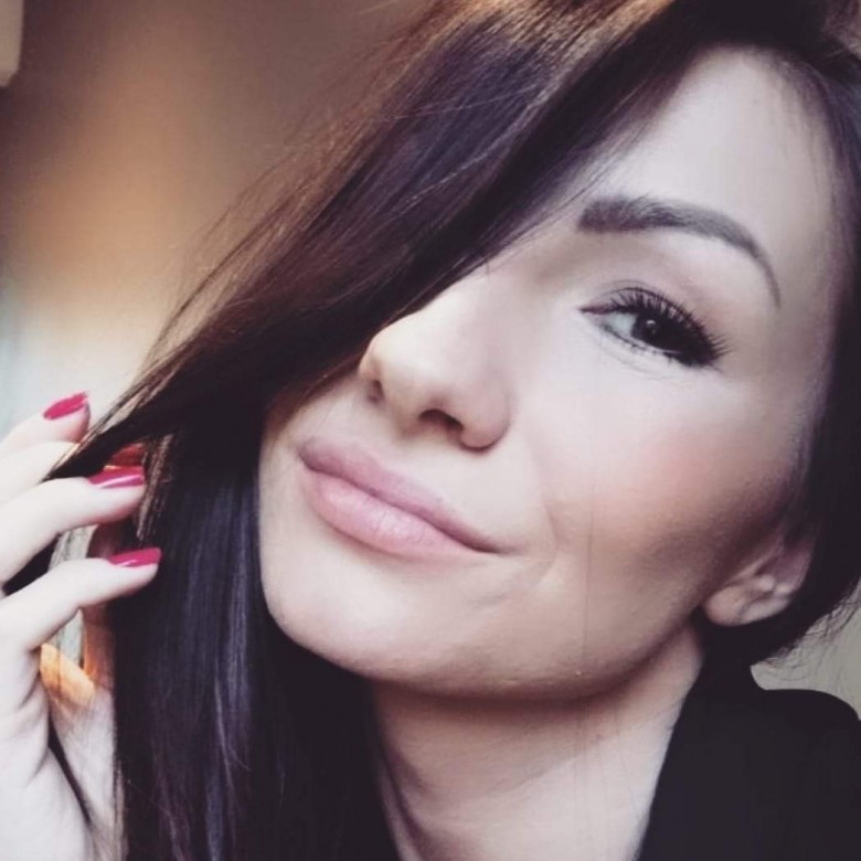 Emila90 (Emila90 )