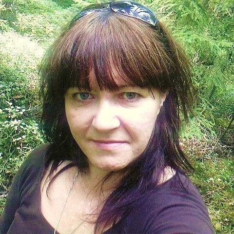 Bozena Lankut (BozenaLankut), Røyken