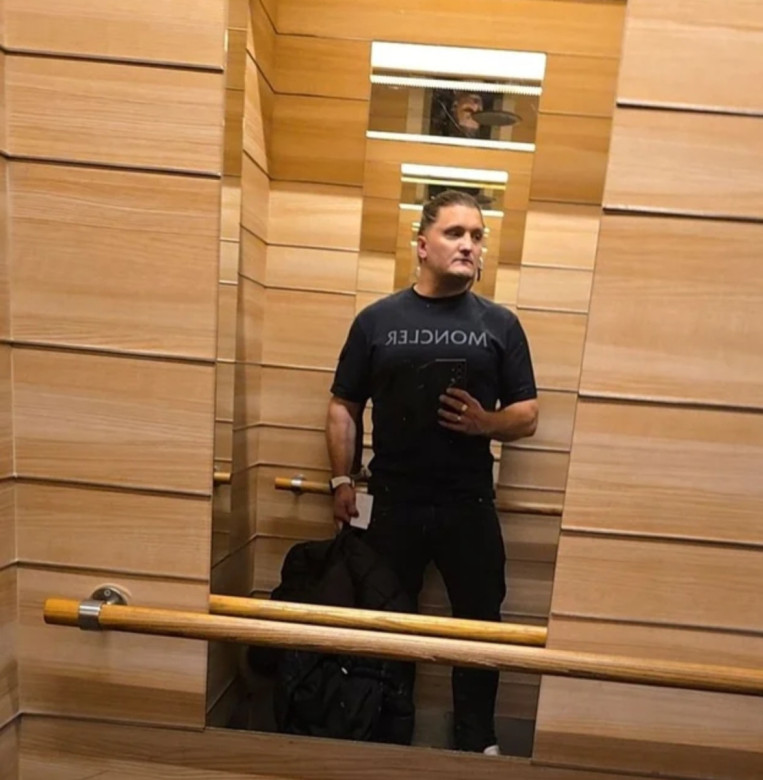 Mr Stram  (Mr Stram)