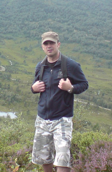 Marek Wydr.... (Marek Wyd.....  ;))