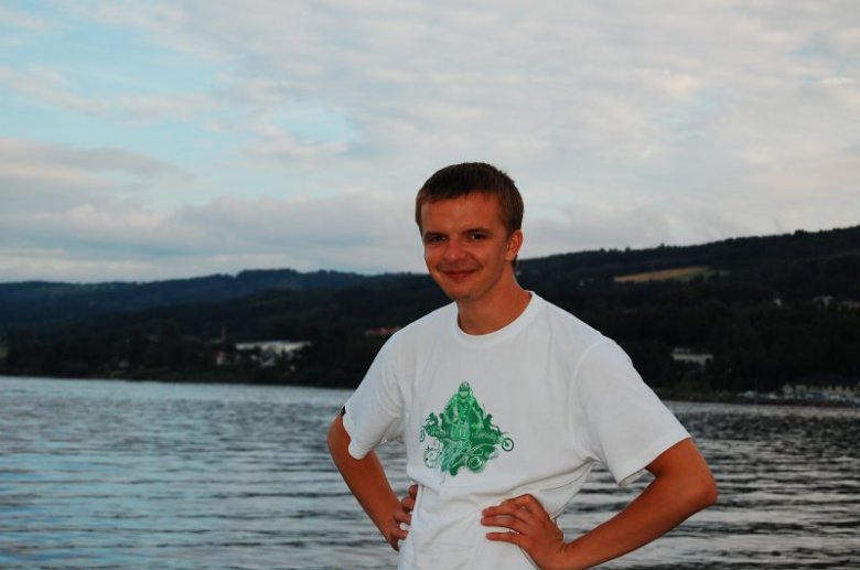 BartuśL (Bartek Lato)