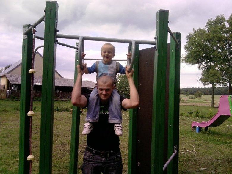 romek kuca (romek45430), nordland, strzelin