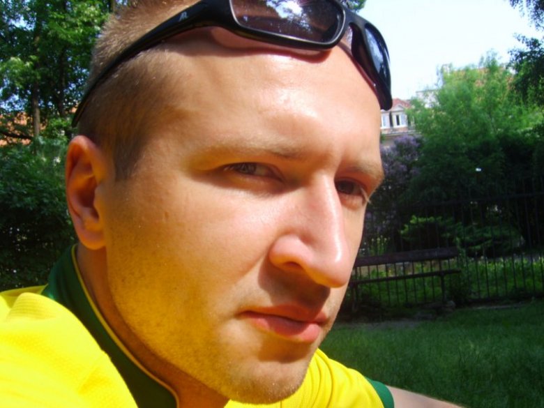 Greg Kor (korba), Vollen, Warszawa