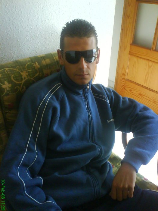 GRZESIEK12 (GRZEGORZ taki tam)