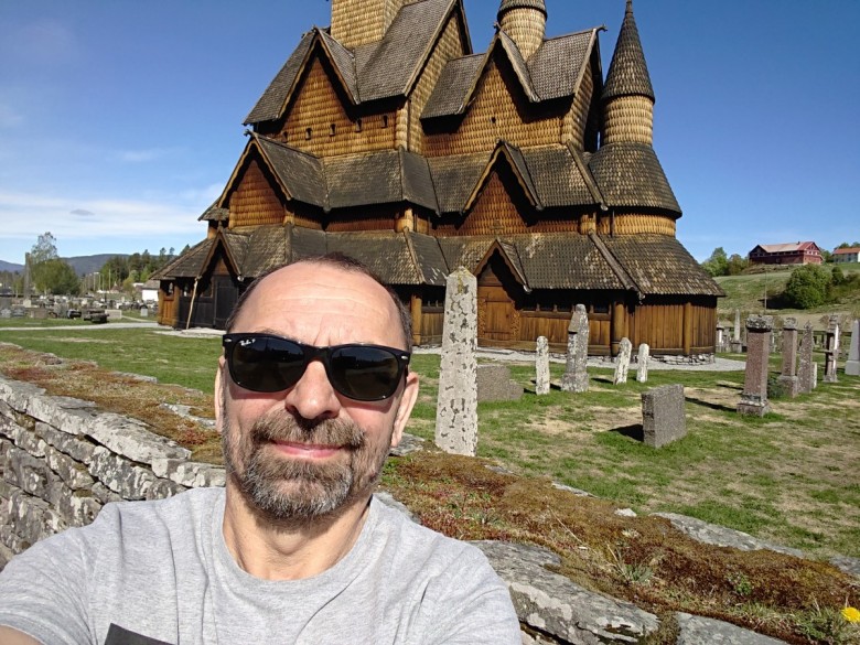 Budzel (Marek Budzelewski)