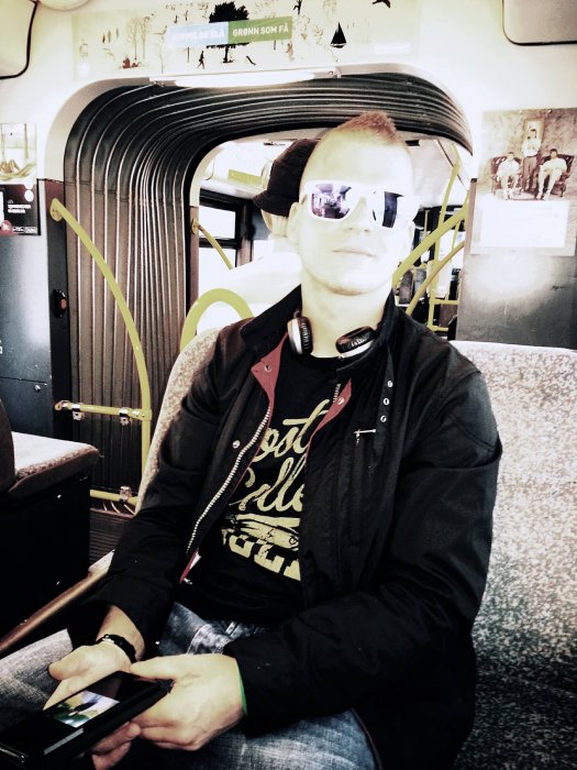 Super Seba28 (SuperSeba28), Oslo, Kraków