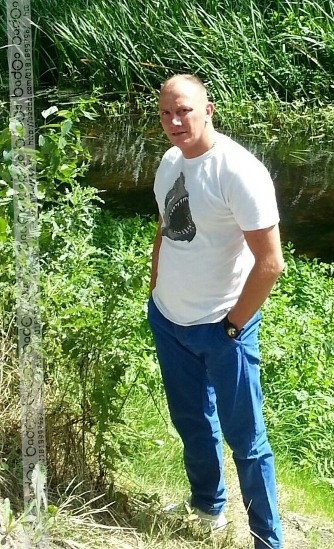 Adamusek AdAmUsEk (adamus), Stavanger, Daleko