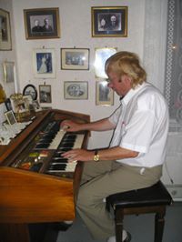 Odd Abelsen (OddAbelsen)