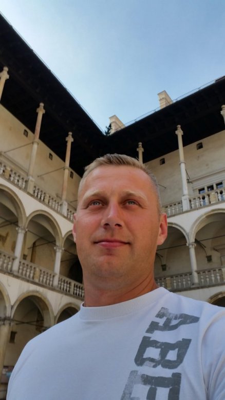 Kolunia (Konrad Papiernik)