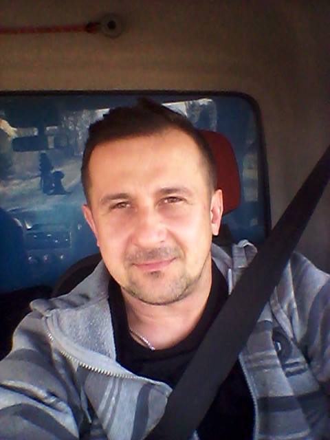 tomek09090 (tomek09090 )
